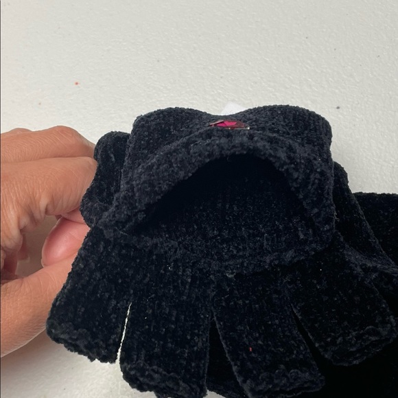 Claire’s Winter Gloves with Mini Pocket Cute Kitty Design Black - Picture 6 of 8
